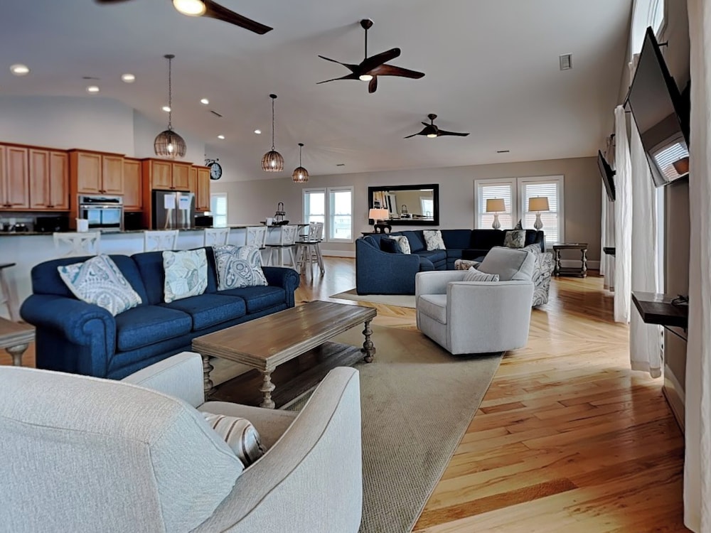 Eagles' Landing by Topsail Realty