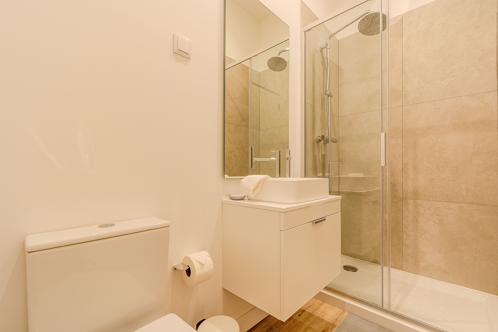 Downtown Studio Apartment F