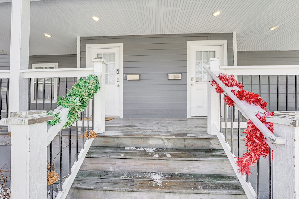 Serene & Updated Escape: 1 Mi to Heritage Landing
