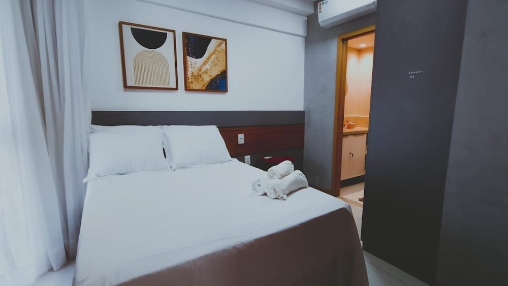 Convenience and Comfort 90m From Farol da Barra Beach - Hbas