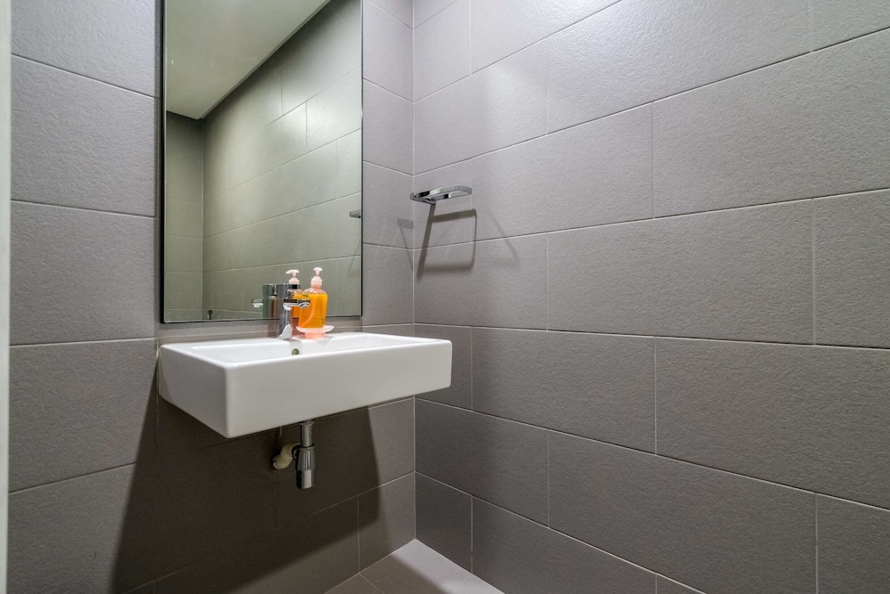 188 Luxury Suites by Plush