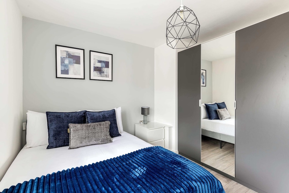 Finsbury Park Retreat: Modern Comfort view 4