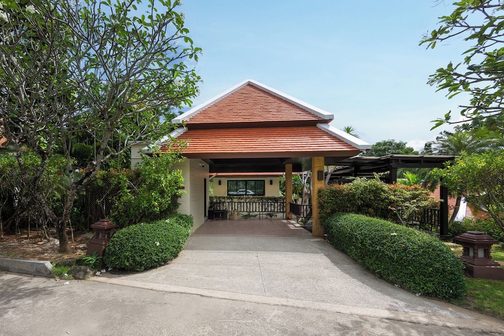Villa Meraya by Tropiclook