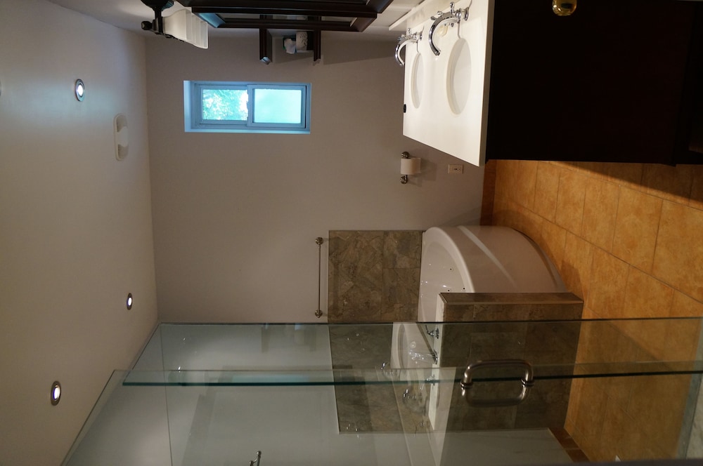 Elevate Rooms Taigh Ice