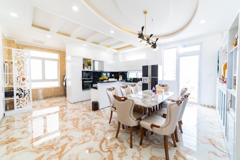 King Villa