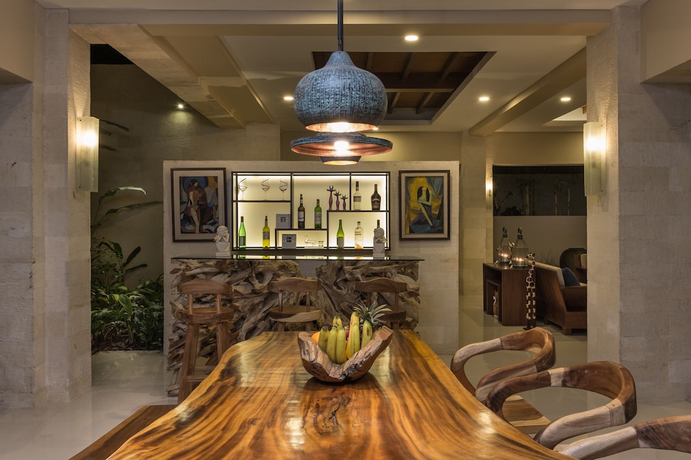 The Secret Villas