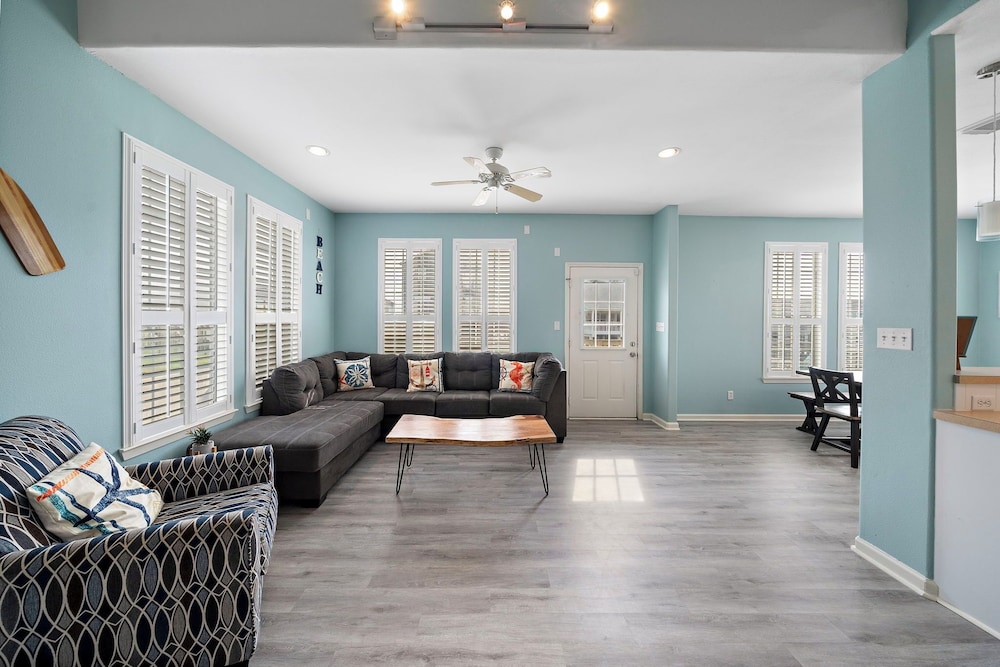 The Krusty Krab by Ryson Vacation Rentals