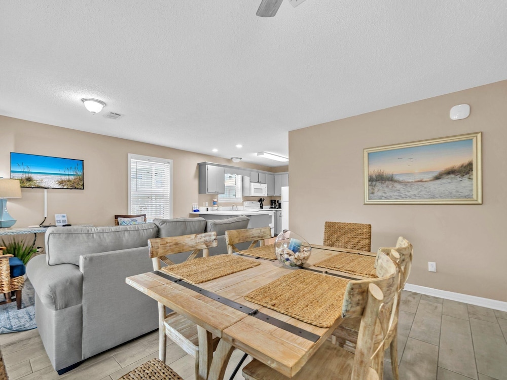 Beachside Villas 1211