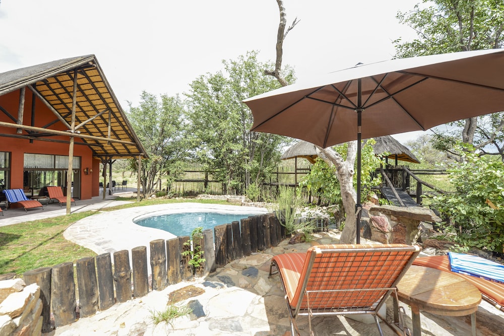Hobatere Lodge