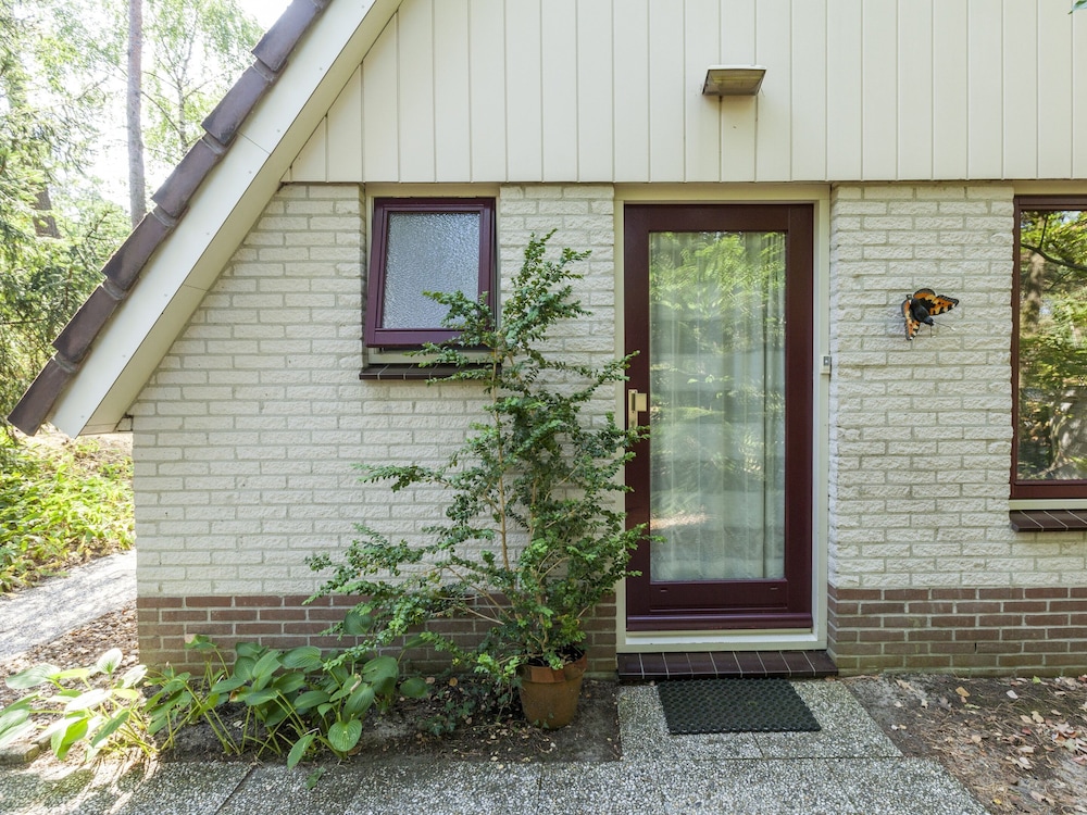 Cozy Holiday Home in Nunspeet near Forest view 3