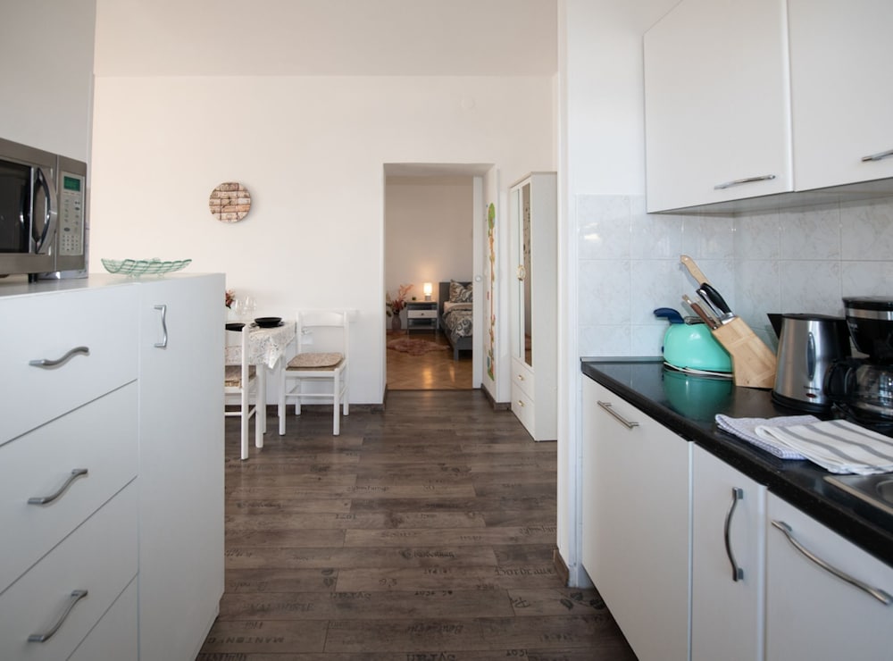 Apartments Mirjana IKA
