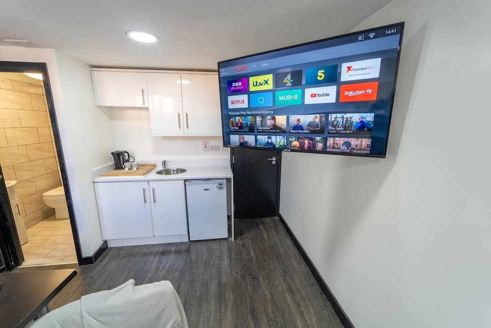 Modern Cosy Studio Available view 5