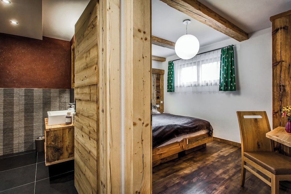 Alpine Mountain Chalet