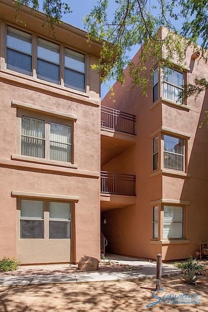 Grayhawk Condo By Signature Vacation Rentals