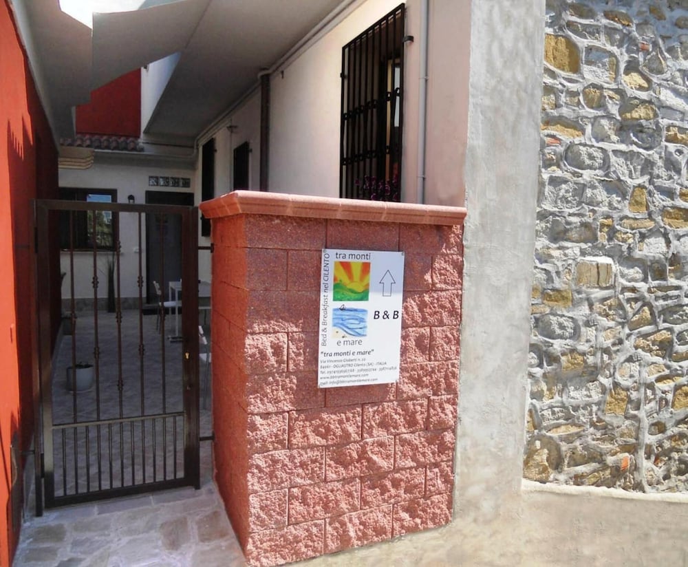 B&B Tra Monti e Mare