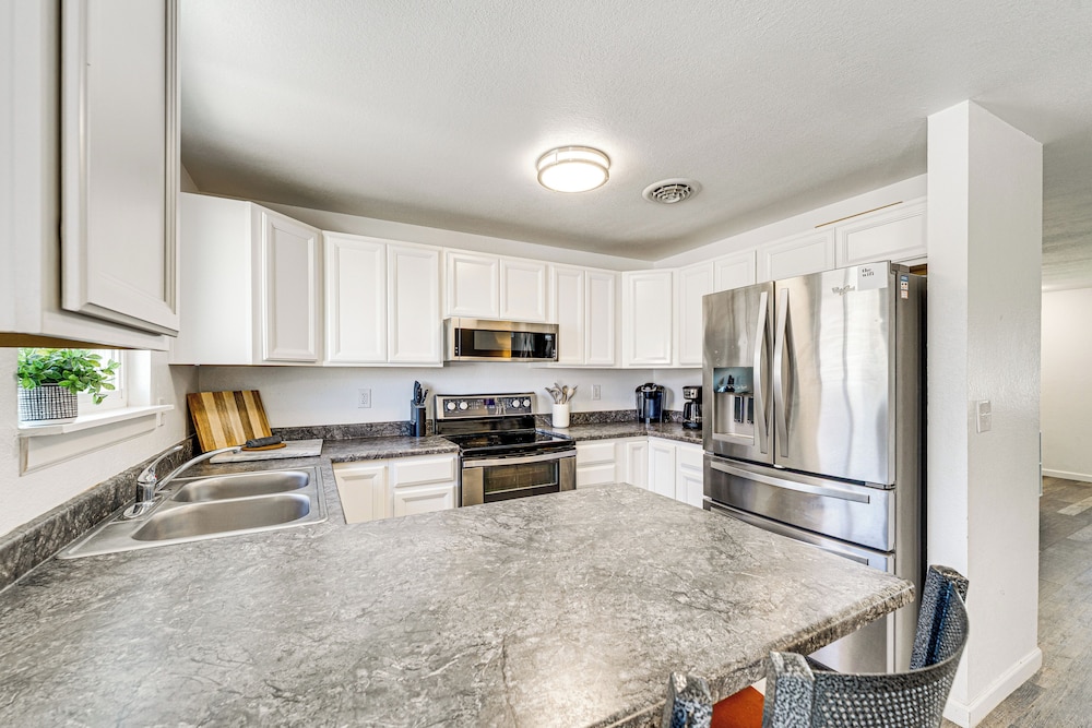 Updated Family Home w/ Fenced Yard in Yakima!