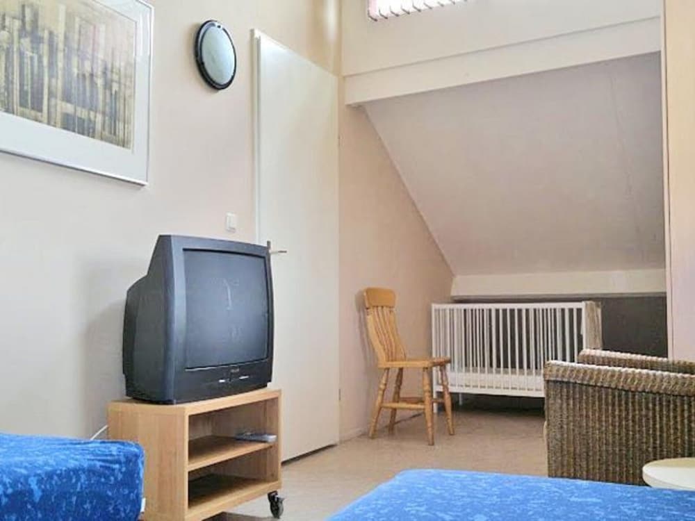 Pet-friendly Coastal Home view 5