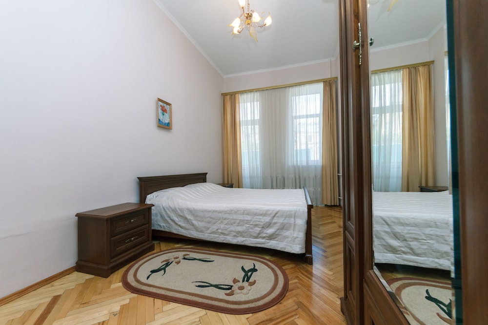 Alma Apartments