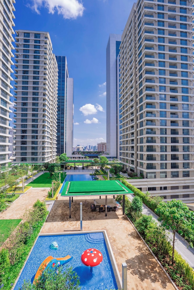 Executive 1 Br -Gtc with gym & Pool