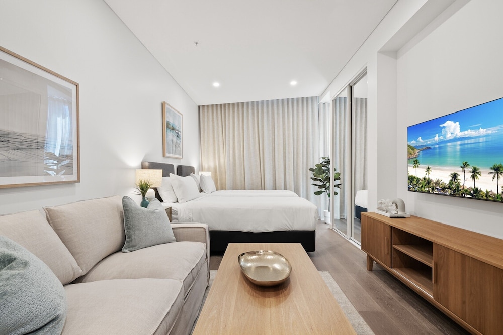 Bright Studio Stay in North Fremantle With Views
