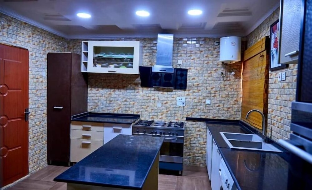 Glitaz Apartment