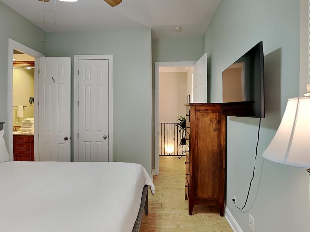 Sea Shell Retreat view 2