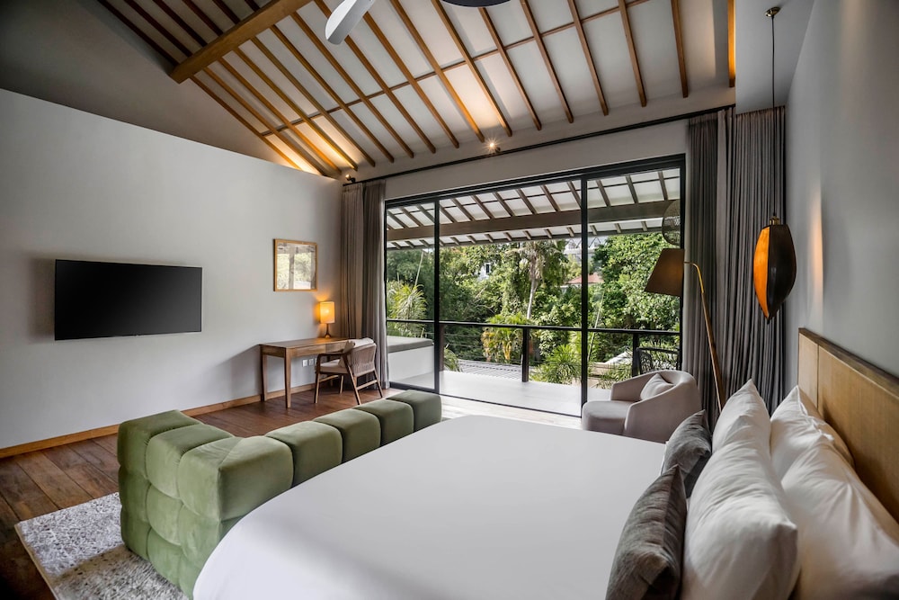 Villa Pereh by Alfred in Bali - Pererenan Paradise 2BD Luxury Townhouse w Pool