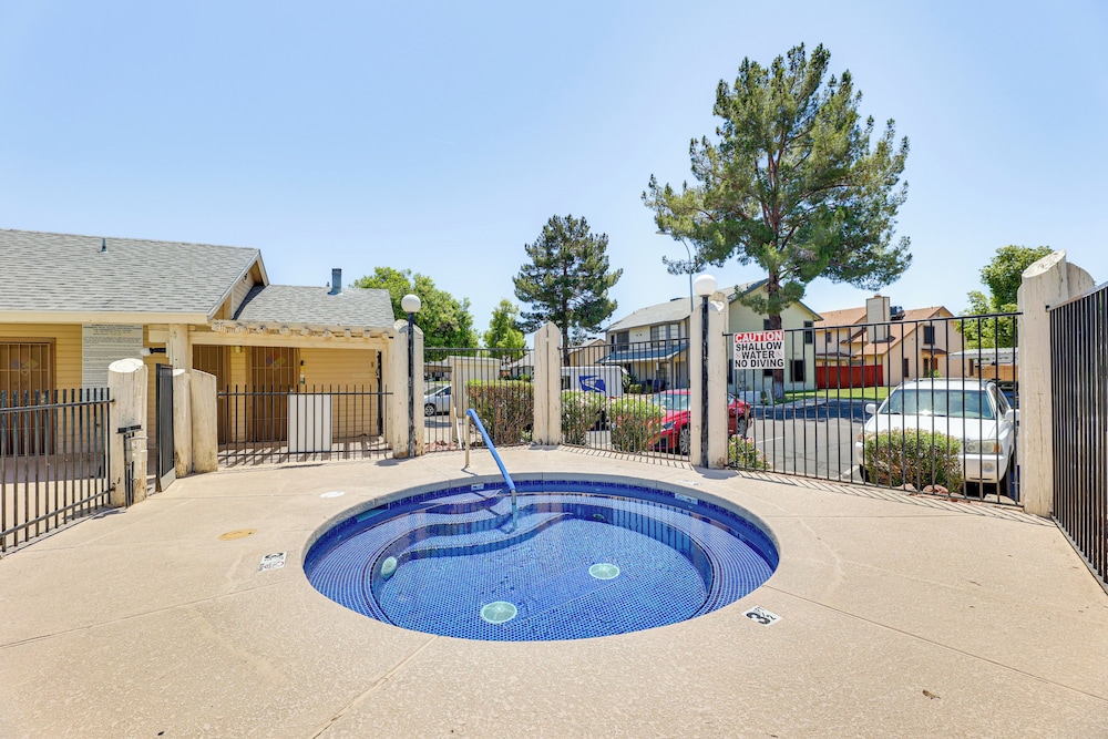 4 Mi to Dtwn: Cozy Couple's Haven w/ Patio in Mesa