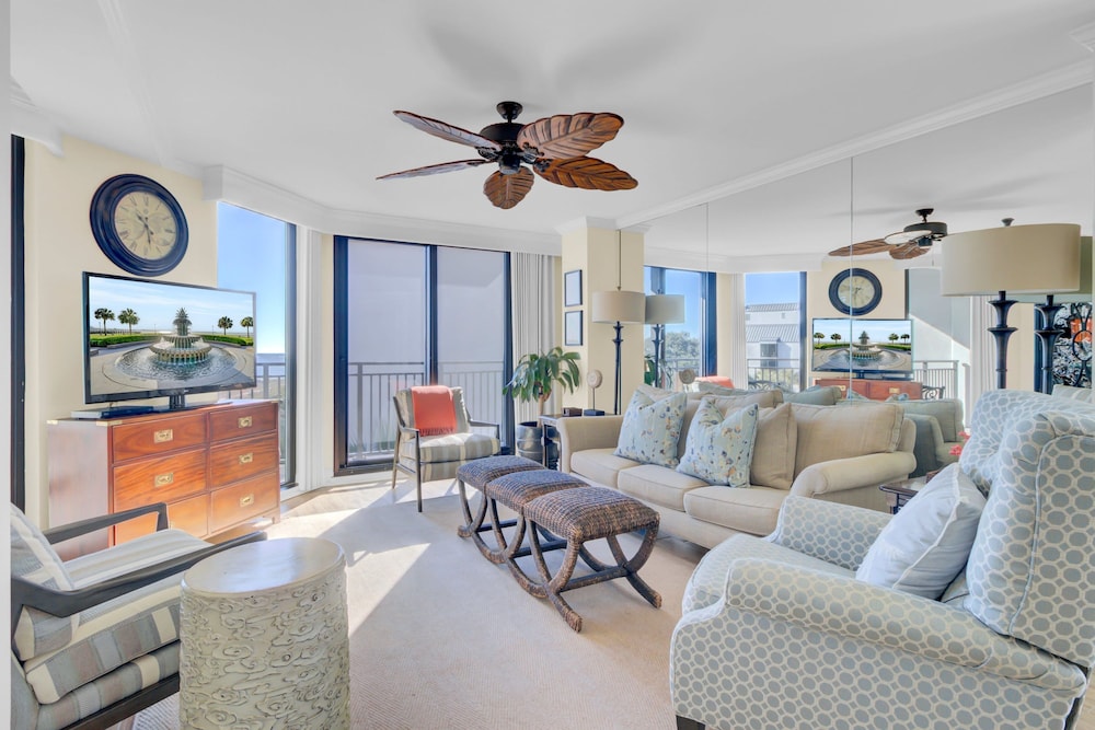 Oceanfront w Pool Beach Access Balcony View 312 B Shipwatch by Avantstay