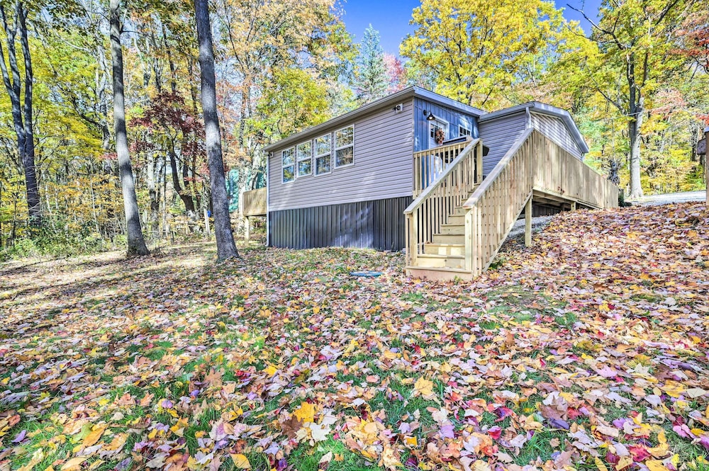 Charming Blue Knob Home Near Golfing + Skiing view 3
