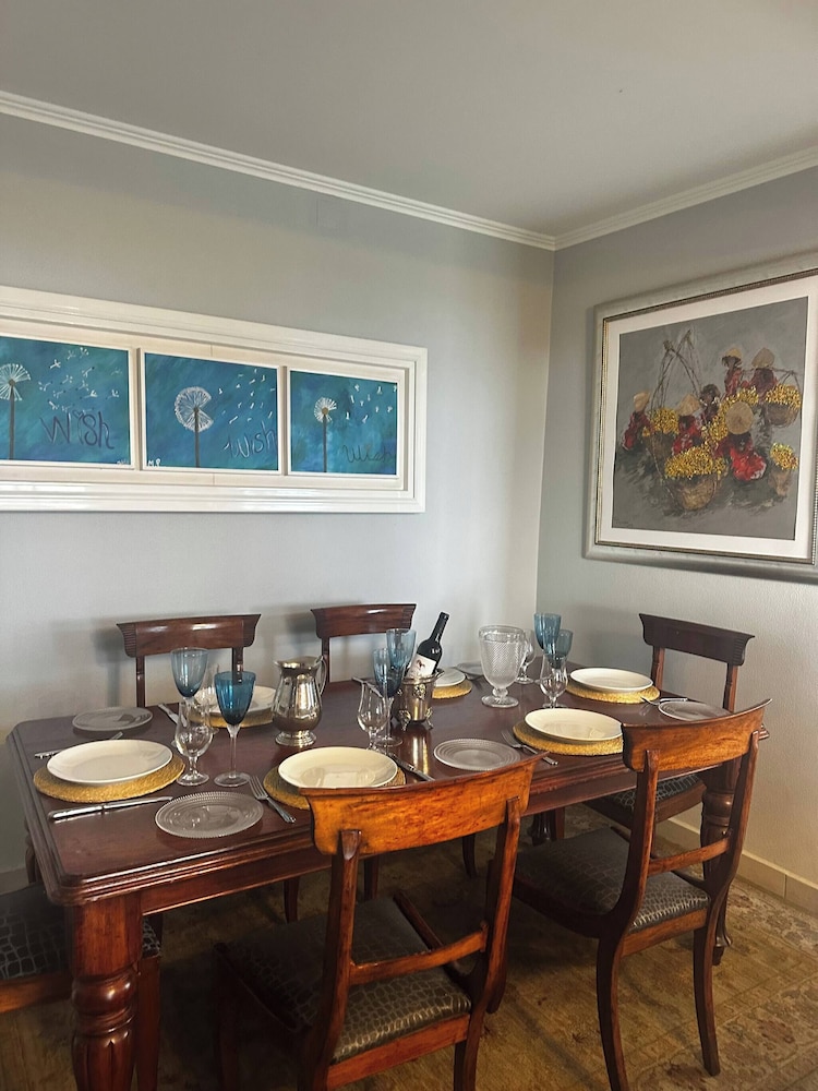 Miguel's Seaview Corner