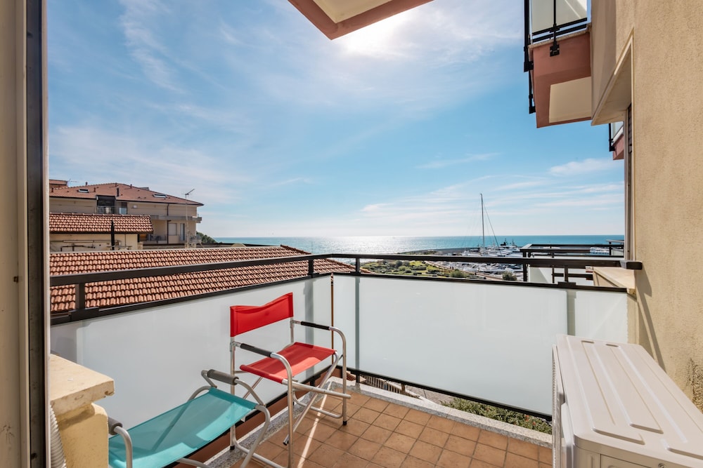 La Côte d'Azur by Wonderful Italy