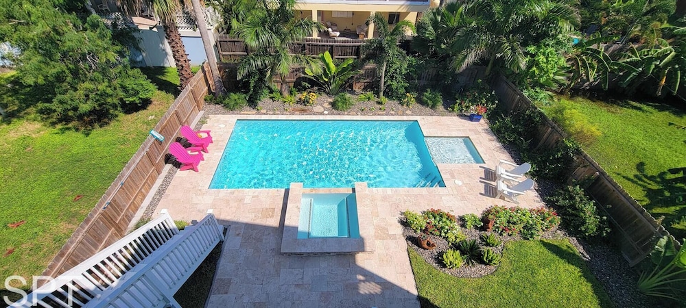 Tranquil Turquoise Retreat