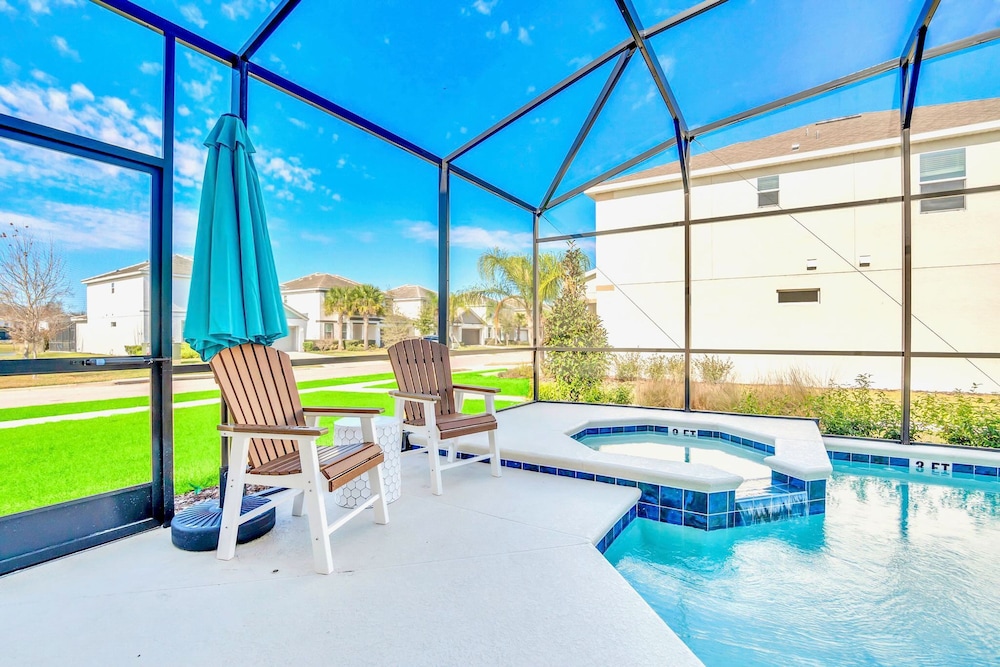 Upstay - Pet-friendly 20guest Home w Pool Hot Tub view 5