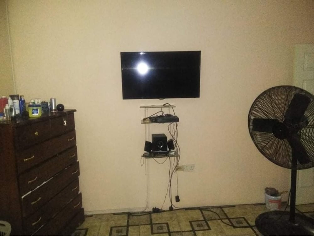 Immaculate 2-bed Apartment in Spanish Town view 3