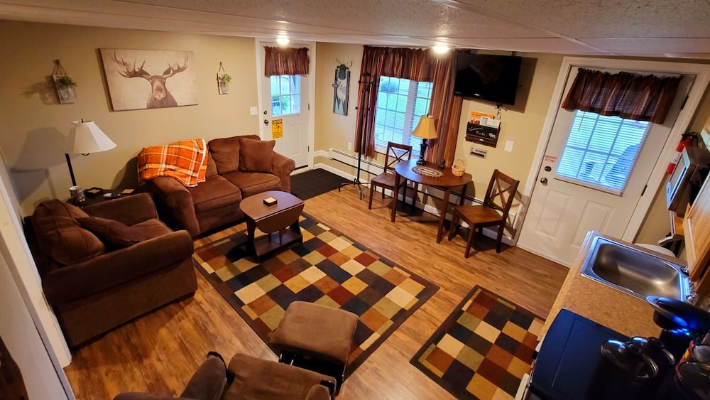 Bear Rock Suites