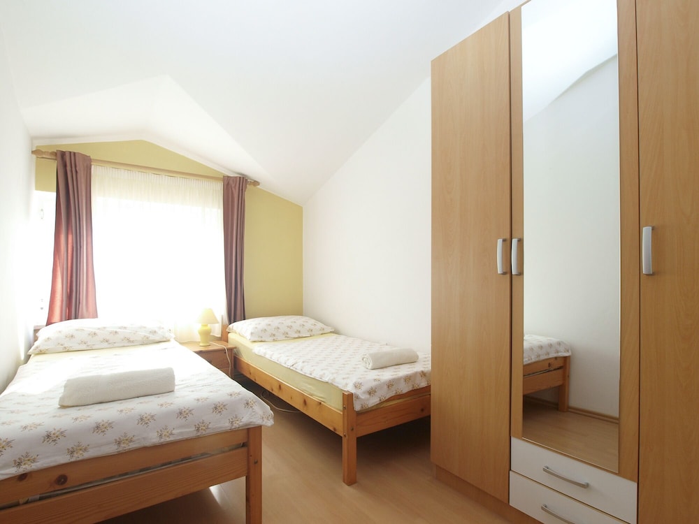 Apartment Anica 770