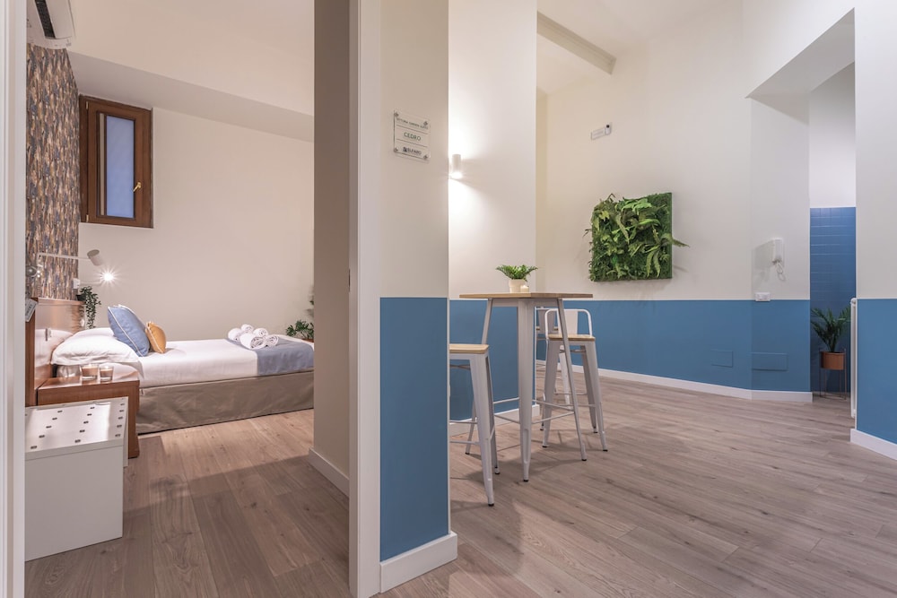 Vittoria Garden Suites