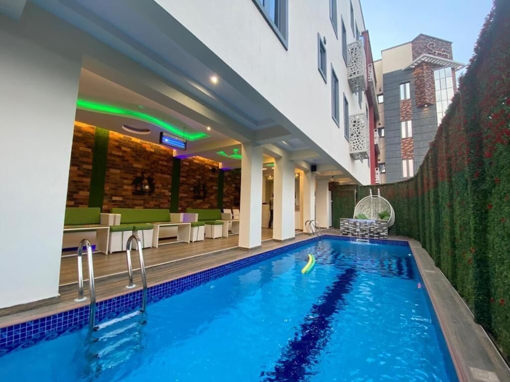 Lagos Vacations - God's Touch Apartment - Property Image 6