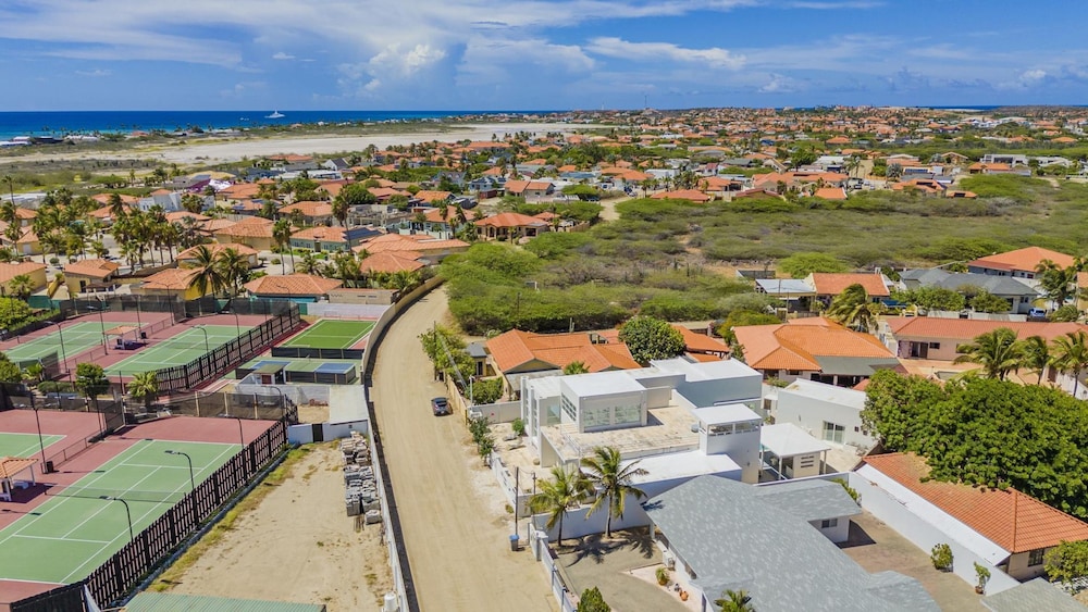 4 4 5 Rooftoppoolpingponggazebonear Ritz Beach