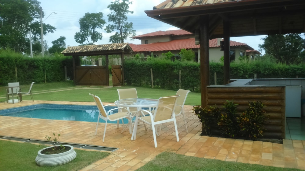 Casa Vila Pinhal Broa