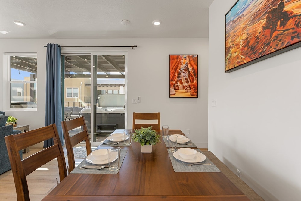 Red Rock Lagoon 3 Bedroom Condo