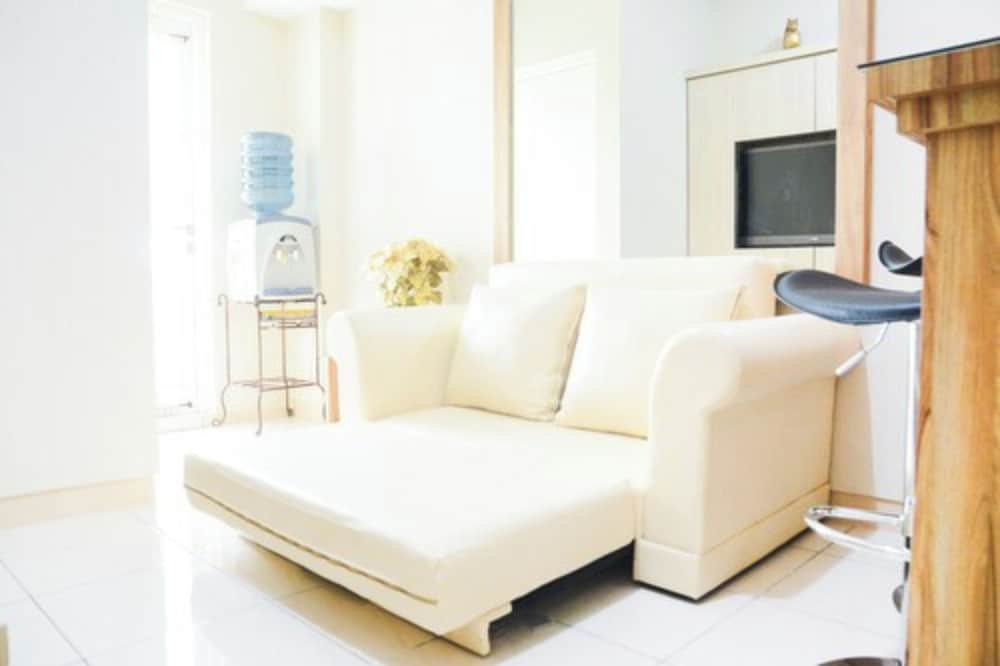 Comfortable 2BR Springlake Summarecon Apartment, เบคาซี - 12