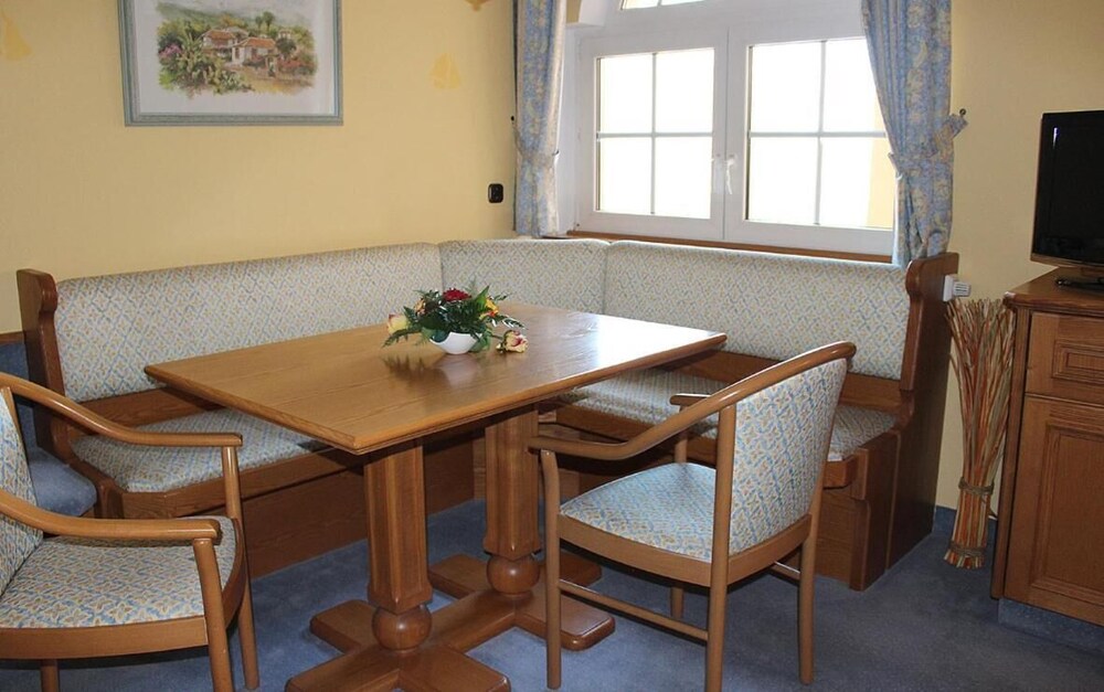 Hotel Spanischer Hof - Property Image 51