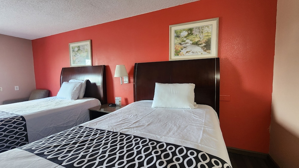 Capital O Fairway Inn - Baytown La Porte TX