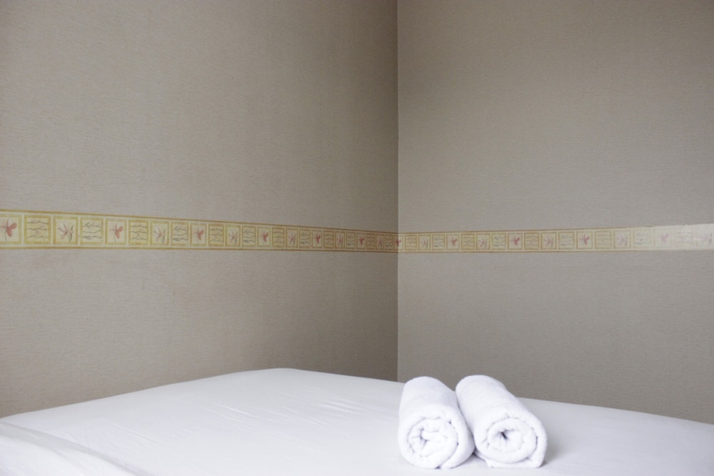 Strategic & Cozy 2BR at Majesty Apartment near Maranatha Christian University view 4
