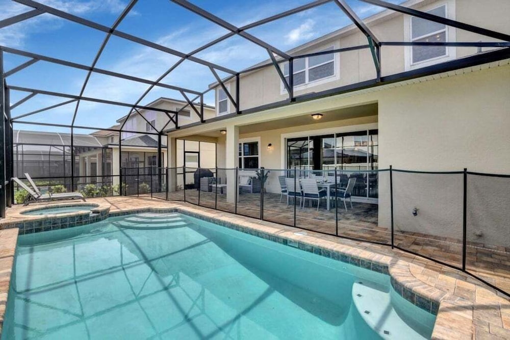 1513nassau 5 Bedroom Villa