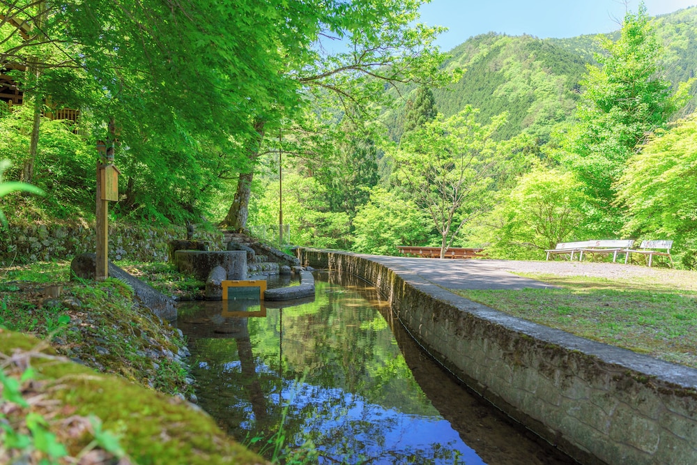 Hida-Osaka Fureai no Mori Bungalow