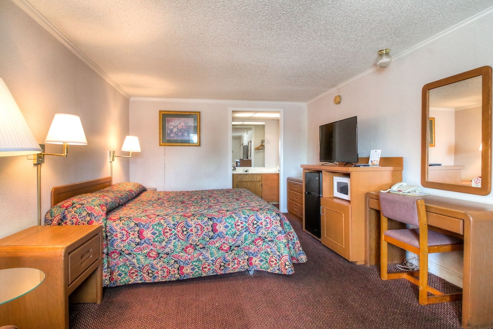 Corbin Vacations - Corbin Inn - Property Image 10