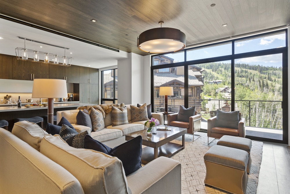 One Empire Pass Lodge at Deer Valley Resort - Three Bedroom Residence #504 3 Condo